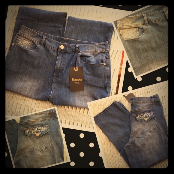 ➕ Embellished Straight Leg Jeans - Picture 7 of 7